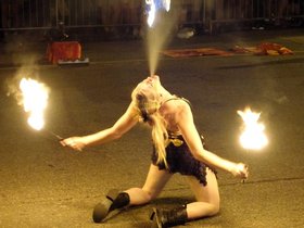 ../2014/08/09-2232-union_sq-MA-circus-fire.jpg