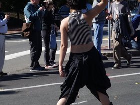 ../2014/10/12-1415-honk_parade-parade.jpg