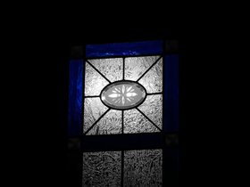 ../2014/12/03-1839-door-street-night.jpg