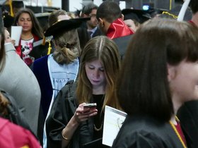 08-0858-commencement-neu.jpg