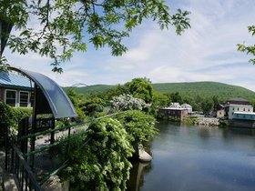 05-1012-shelburne-MA-pano.jpg