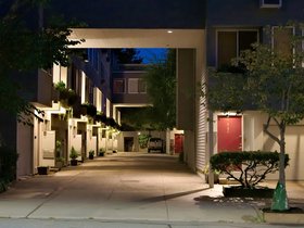 ../2015/08/28-2013-street.jpg