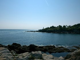 07-1032-ME-lighthouse.jpg