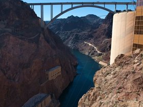 22-1016-lake_mead-NV-hoover_dam-bridge.jpg