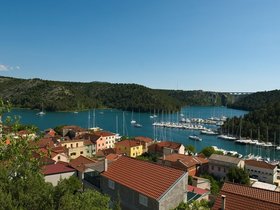 ../2016/05/17-1525-skradin-castle-croatia-ruins-tvrdava.jpg