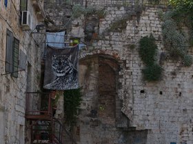 ../2016/05/23-0759-HRV-diocletian_palace-split.jpg