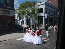 ../2017/06/04-1006-street-parade.jpg