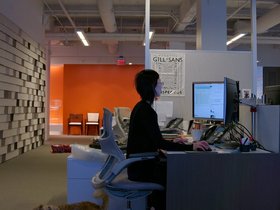 ../2017/08/10-1715-office-nora-dog-casper.jpg