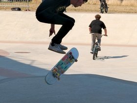 ../2017/09/04-1344-street.jpg
