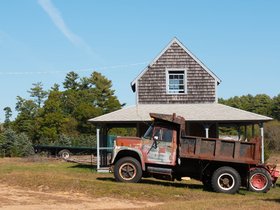 21-1228-cranberry-truck-farm.jpg