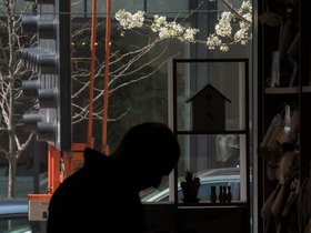 ../2018/04/28-1204-street-silhouette.jpg