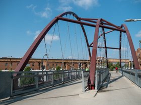 ../2018/08/10-0934-park-chicago-IL-bridge.jpg