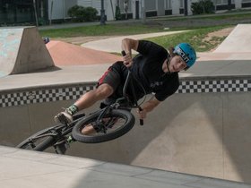 ../2018/08/19-1306-bike-skate_park-park.jpg