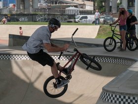 ../2018/08/19-1307-bike-skate_park-park.jpg