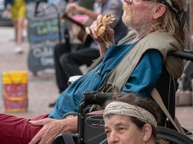 ../2018/09/15-1255-street.jpg