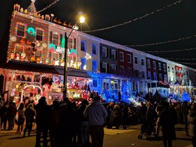 ../2018/12/23-2149-baltimore-MD-light-christmas.jpg