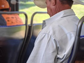../2020/02/29-1315-austin-TX-cowboy-street-bus.jpg