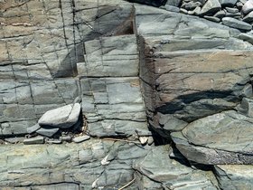 ../2021/05/09-1000-portland_ME-ME-rocks.jpg