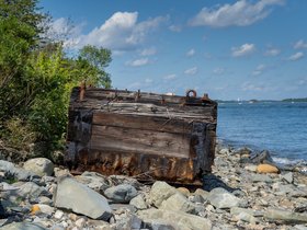 ../2021/09/06-1205-rusted-webb-beach-park.jpg