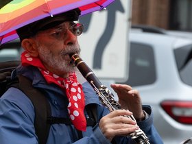 12-1311-parade-honk.jpg