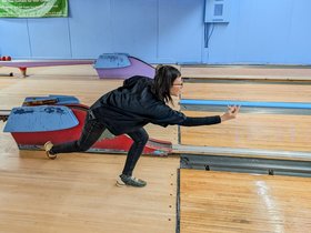 27-1109-nora-bowling.jpg