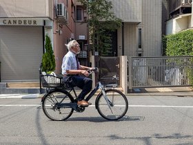 02-0950-JP-bike-tokyo.jpg