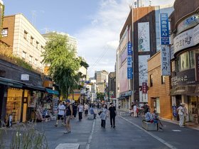 08-1735-KR-seoul-street.jpg